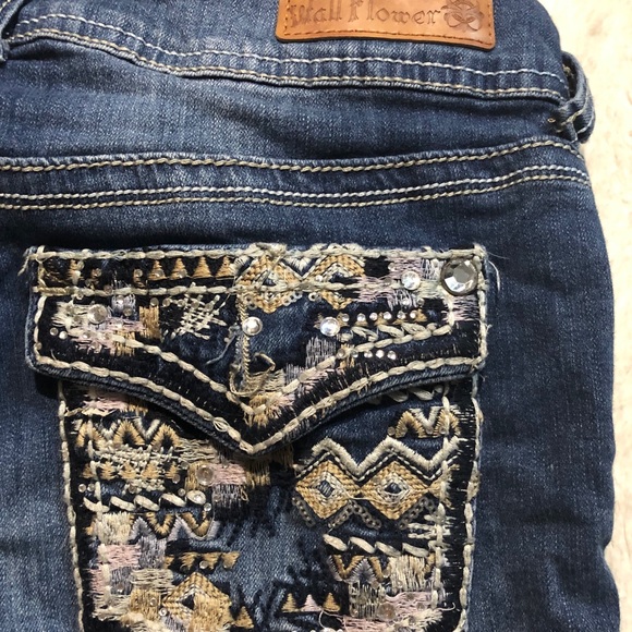 Shorts - Picture 4 of 4